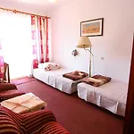 Domy Wczasowe Tryumfy Bed & Breakfast Krynica Zdroj