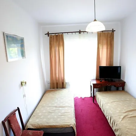Domy Wczasowe Tryumfy Nocleg ze śniadaniem Krynica-Zdrój