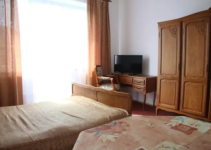 Domy Wczasowe Tryumfy 3*