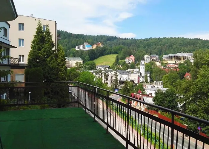 Domy Wczasowe Tryumfy Bed & Breakfast Krynica Zdroj