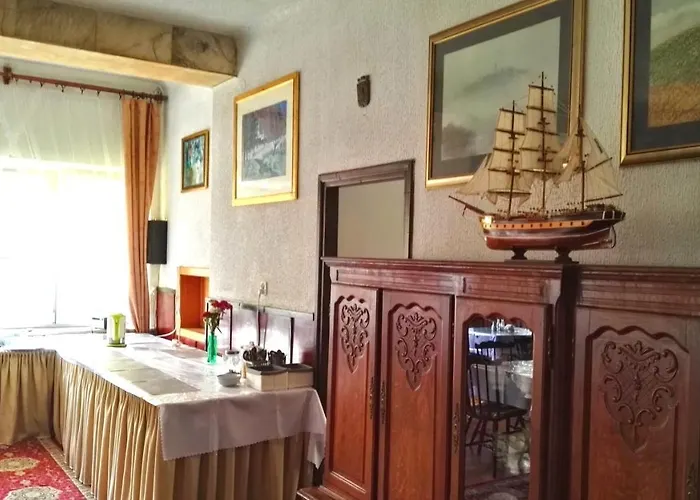 Domy Wczasowe Tryumfy Bed & Breakfast 3*