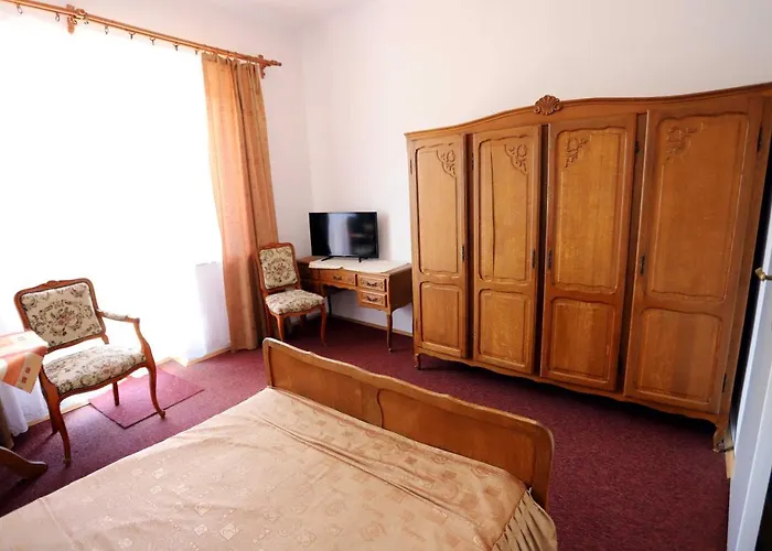 Domy Wczasowe Tryumfy 3*