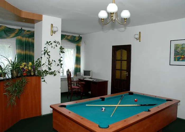 Domy Wczasowe Tryumfy 3*